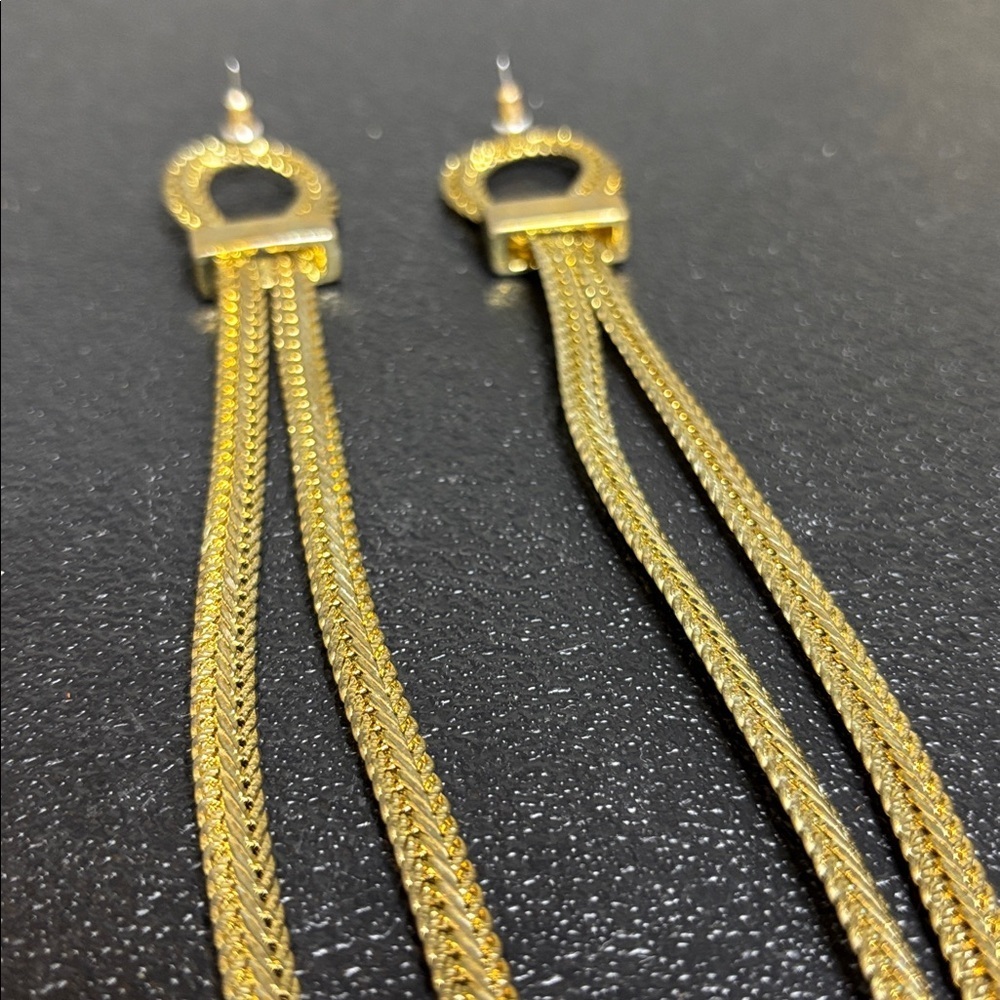 Vintage Elegant Gold Tassel Earrings - Picture 5 of 6